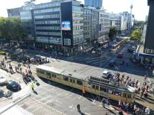 GT8 auf der Berliner Allee Ecke Graf Adolf Str