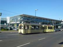 Tw 267 (Bj 1937) auf der Grafenberger Allee vor der Haniel Garage