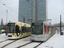 703 und 709 in der Schleife Jan Wellem Pl