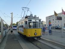 historischer Triebwagen (Bj 1910) am Hbf
