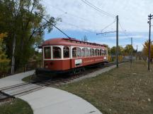Wagen #15 erreicht die Zwischenstation Encana (14th Street S.W.)