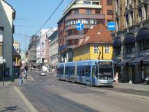 Linie 18 passiert Schleifeneinfahrt Stortorvet
