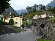 Steinviadukt in Soazza