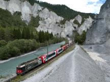 in der Rheinschlucht zwischen Bf Valendas und Bf Versam-Safien