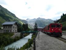 Bf Gletsch rechts der Rhône, Gleise auf der anderen Seite