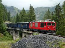 Brücke über die Furka-Passstraße oberhalb von Oberwald