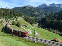 bei Palätsch, im Hintergrund der Langwieser Viadukt