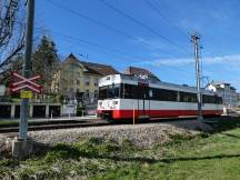 Bahnübergang am Bf La Sagne