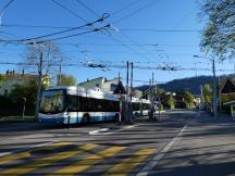 Bahnübergang Friesenbergstr (Kreuzung O-Bus - Uetlibergbahn)