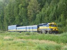 Zug besteht heute aus 1 Panorama-, 1 einstöckigen Personen und 1 Gepäckwagen
